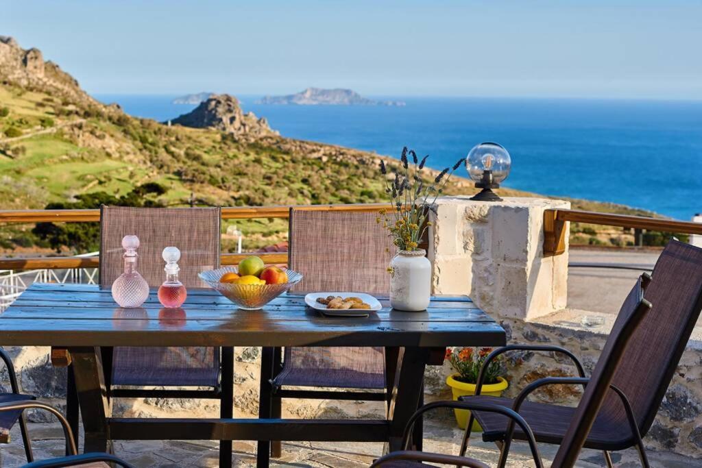 Maria'S Cozy Stonehouse Villa Kerames Esterno foto