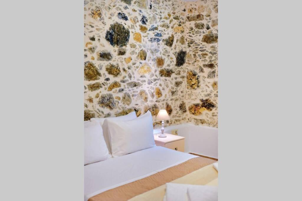 Maria'S Cozy Stonehouse Villa Kerames Esterno foto
