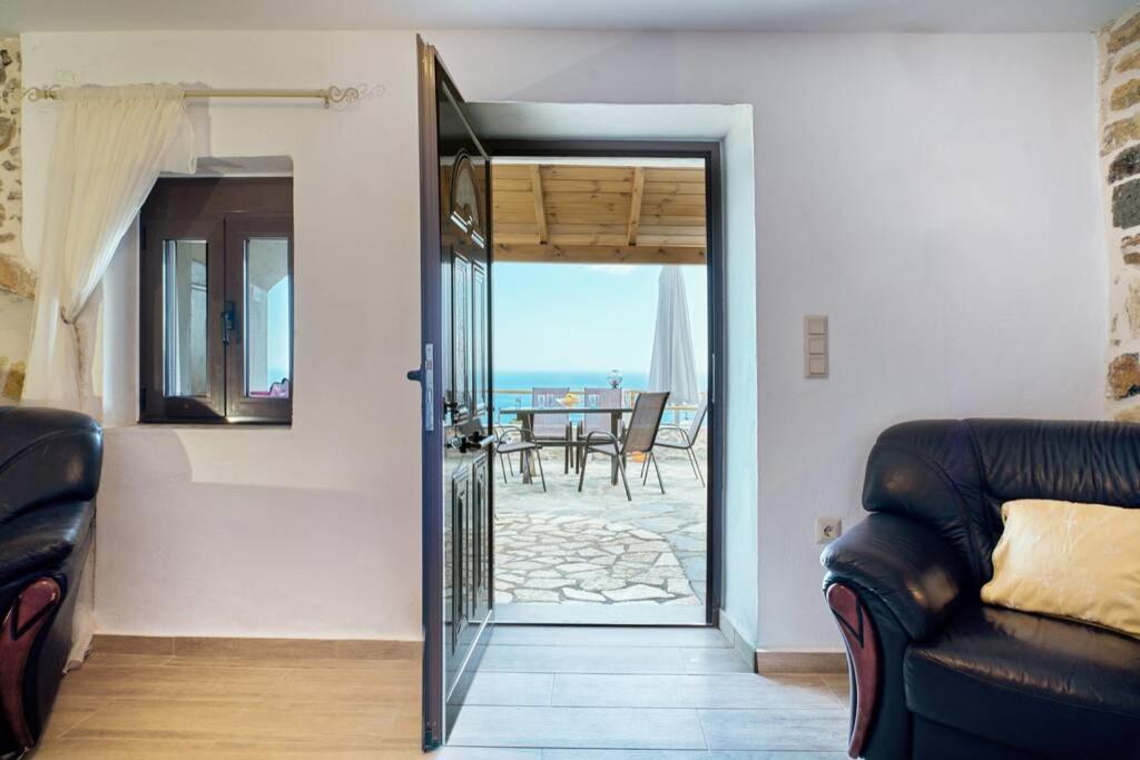 Maria'S Cozy Stonehouse Villa Kerames Esterno foto